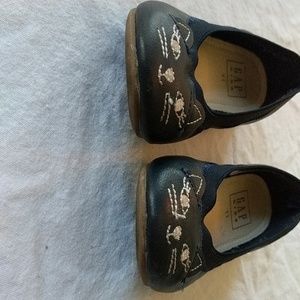 GAP Shoes - Gap cat shoes GAP Shoes - Gap cat shoes